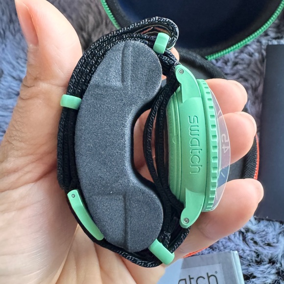 Swatch x Blanc Pain - Picture 5 of 9